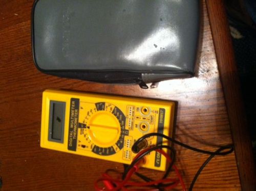 OMEGA HHM57 DIGITAL MULTIMETER THERMOMETER