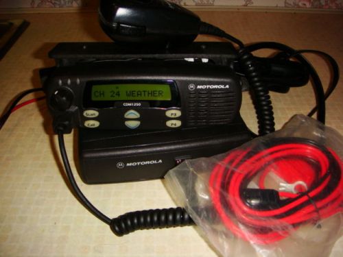 MOTOROLA CDM1250 VHF REMOTE MOUNT