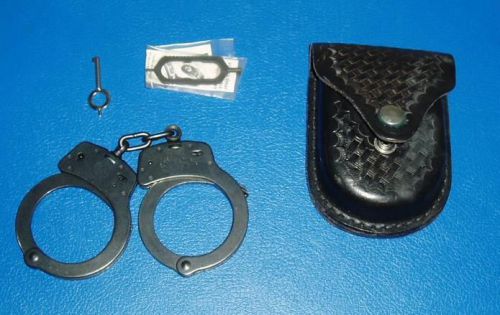 POLICE BLACK LEATHER HANDCUFF CASE HOLDER BASKETWEAVE DUTY BELT LOOP SNAP