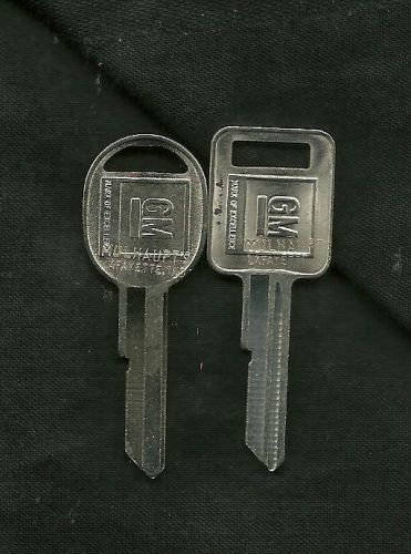 1 SET   NOS  A &amp; B  CHEVY / GM  KEY BLANK  UNCUT   ORIGINAL