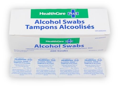 Alcohol swabs case of 4,000  &#034;&#034;&#034;&#034;&#034; liquidation &#034;&#034;&#034;&#034;&#034;  expires may 2015 for sale