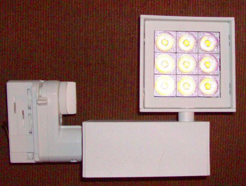 Amerlux led track lighting head cntrv33-19 led-e-wt-tek100w-120-nf-3000 for sale