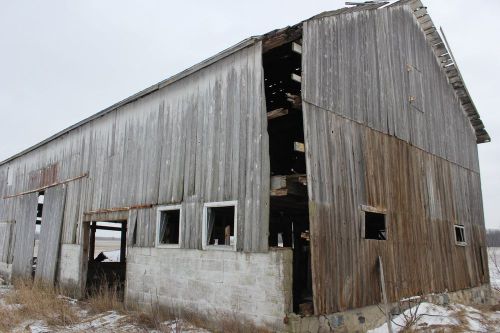 Antique Reclaimed Barn wood Beams Timbers flooring bar Counter mantel