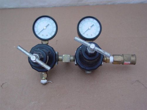 PAIR OF INTERSTATE PNEUMATIC PRODUCTS - STANDARD T REGULATORS - MODEL W1140T