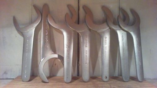 SERVICE WRENCHES 24 PIECE SET3/4 TO 2 1/2 PLUS A BONUS