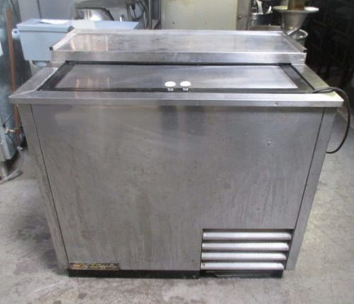 T-36-GC-S True 37&#034; Stainless Steel Underbar Glass &amp; Plate Chiller/Froster - Mug