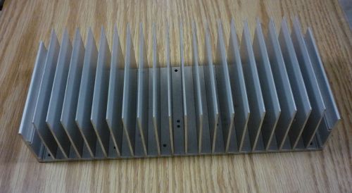 Aluminum Rectangle Heat Sink 9 13/16 x 3 15/16  x 2 9/16 Inches, 22 Fins, 29 oz.