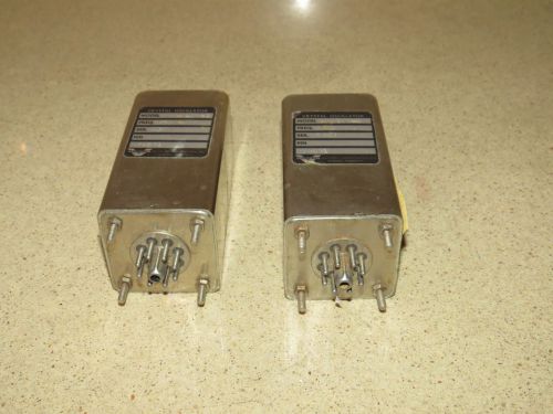 VECTRON LOT OF 2 CRYSTAL OSCILLATORS MODEL CO-216V-1 FREQ 8/32MHZ