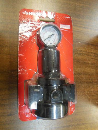 Husky 3/8 in Air regulator With gauge Open Package J5