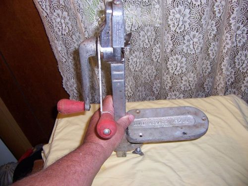 Vintage DAZEY Model 500 Heavy Duty Adjustable Bench Can Opener