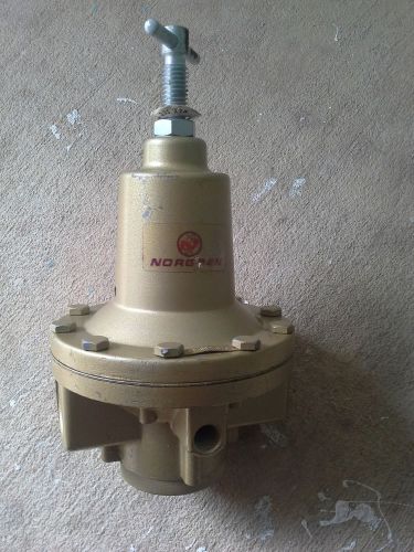 NORGREN Regulator 11-002-74   0-125 PSI new surplus NO BOX