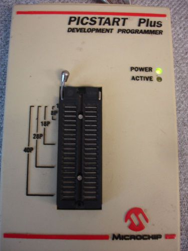 Microchip PICSTART Plus Development Programmer for PIC Microprocessors