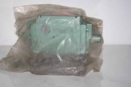 NEW  NUMATICS 33DFR4430  PNEUMATIC  5-WAY VALVE 150PSI  3/8NPT