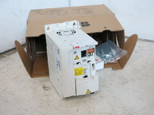 ABB ACS355-03U-17A6-2 AC DRIVE, 17.6A, 0-600Hz, NEW