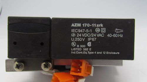 SCHMERSAL  INTERLOCK SOLENOID SWITCH  MODEL: AZM 170-11ZRK    40-60Hz