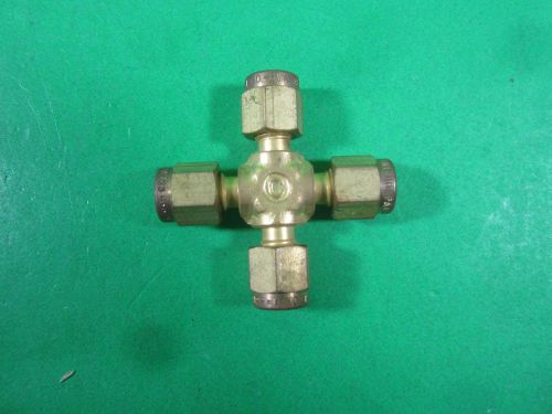 Swagelok Union Cross -- B-200-4 -- (Lot of 2) New