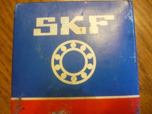 New SKF 2207-ETN9 Bearing