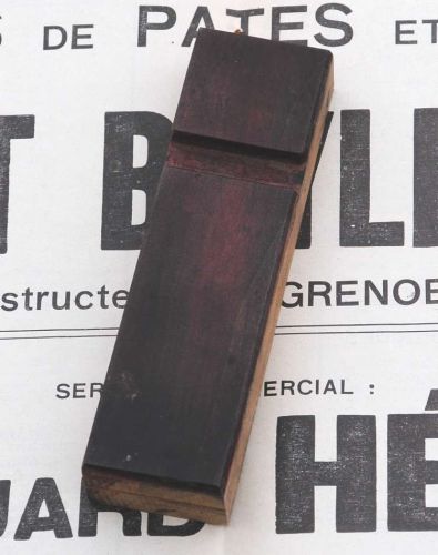 bold fat letter: &#034;i&#034; vintage wooden letterpress printing block wood type printer