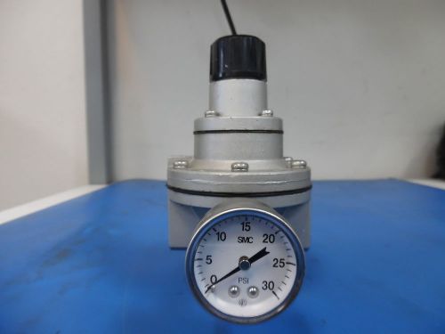 SMC AIR PNEUMATIC REGULATOR NAR425