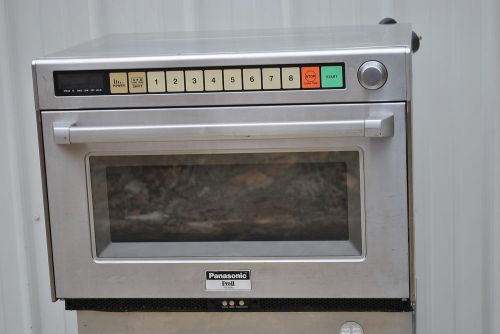 2011 PANASONIC NE 3280 COMMERCIAL MICROWAVE OVEN