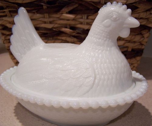 Vintage Pressed White Milk Glass Covered Rooster Hen Nest Dish
