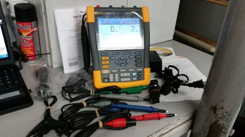 Fluke 190-204 4 ch 200 MHz 2.5GS/s