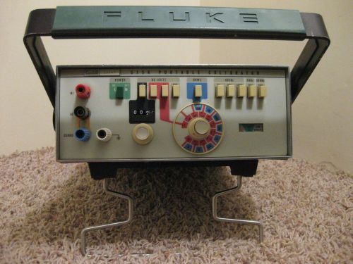 FLUKE 515A PORTABLE CALIBRATOR