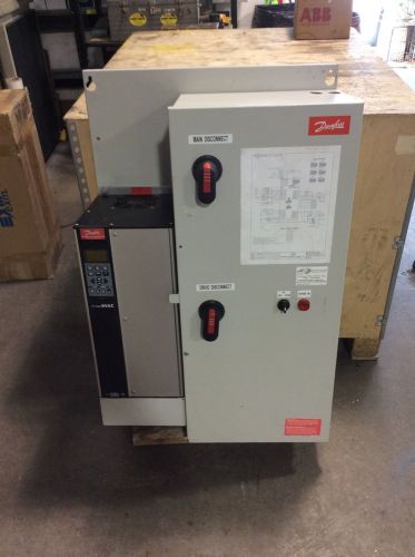 DANFOSS 15HP 3 PHASE 208V VFD WITH BYPASS