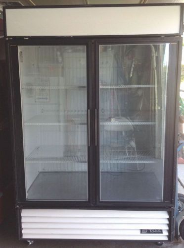 TRUE BRAND-TWO DOOR GLASS COMMERCIAL MERCHANDISER FREEZER