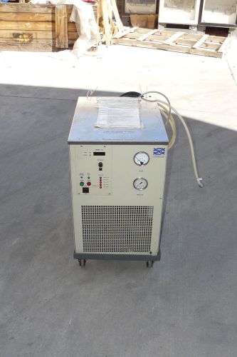 NESLAB HX-151 373205990204 RECIRCULATING WATER CHILLER 208-230 VAC 8 GALLON