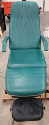 MidMark 417 exam chair