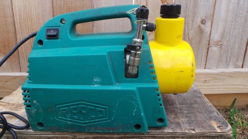 Refco RL-8 Two State 6.4 CFM Portable Vacuum Pump Great Price !!