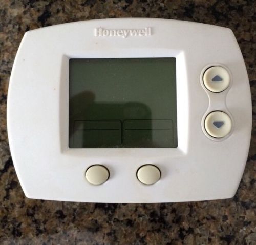 Honeywell Focos Pro 5000  DIGITAL NON-PROGRAMMABLE THERMOSTAT TH5110D1022