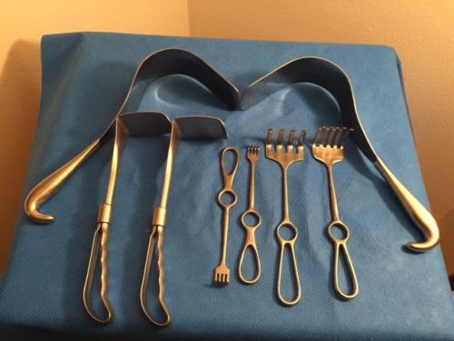 4 SETS HAND-HELD  SURGICAL RETRACTORS