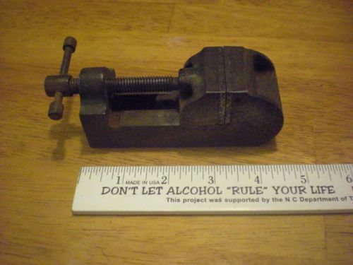 Vintage Small Machinist Vise FREE INSURED SHIPPING