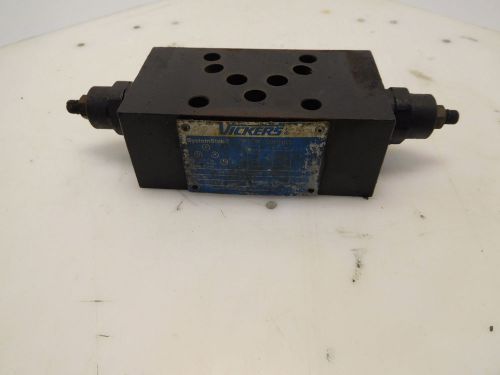 Vickers DGMFN5YA2WB2W-30 Hydraulic Valve Dual Flow D05