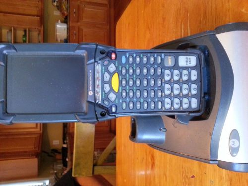 9290 Motorola Mobile Scanner with single bay USB charger model Windows CE