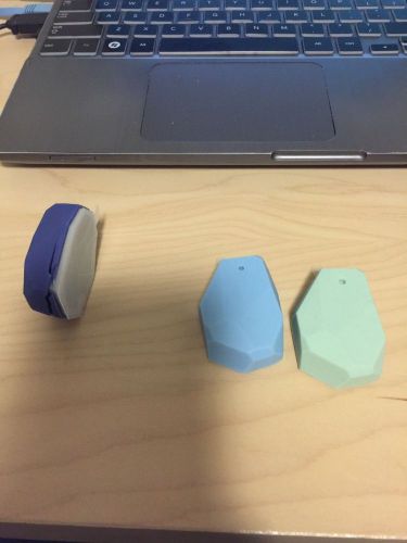 2 Estimote beacons (iBeacon)