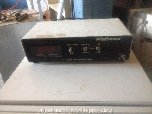 Matheson Model 8240 Mass Flow Controller 10 SCCM Hydrogen Meter - Powers Up