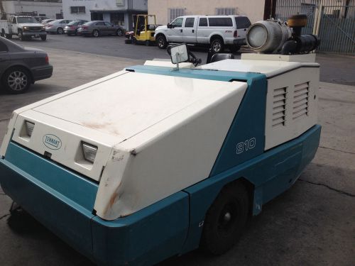 Tennant Street Sweeper 810