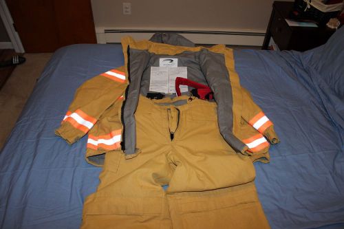 Turnout  Bunker Gear Ricochet SR-604-MIL-J  JACKET 2XL , PANTS 40 X 32