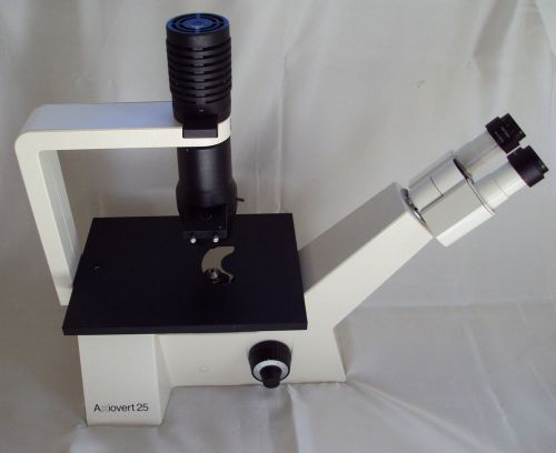 Carl Zeiss Axiovert 25 with 3 objectives