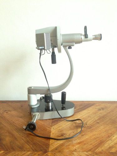 Keratometer haag streit. In good condition