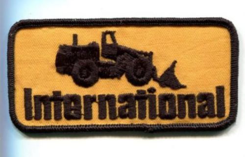 Patch - Vintage INTERNATIONAL - @ 2&#034; x 4&#034;  - - -