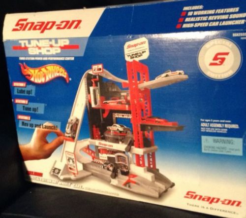 Hot Wheels SnapOn Tools Tune-Up Shop Play Set NIB