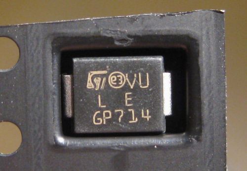 100 pcs ST SM6T6V8CA TVS diod transil protection diod
