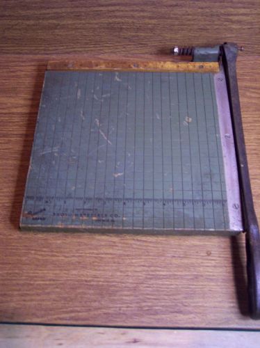 VINTAGE PREMIER BRAND PHOTO MATERIALS CO. 11 X 10 GUILLOTINE PAPER CUTTER