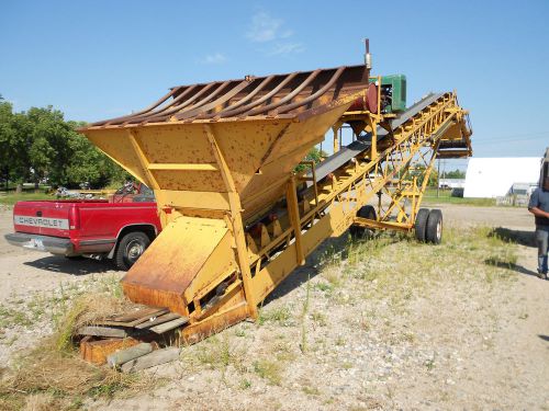 24&#034; x 50&#039; Falls Conveyor with Screen and Hopper Portable NICE