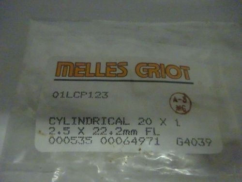 OPTICAL MELLES GRIOT CYLINDRICAL LENS 20x1 2.5x22.2 FL OPTICS BIN#G8