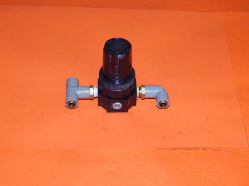 Watts fluidair r384-01bp mini air pressure regulator r38401bp for sale